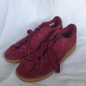 Reebok Red Sude Shoes Size 8.5